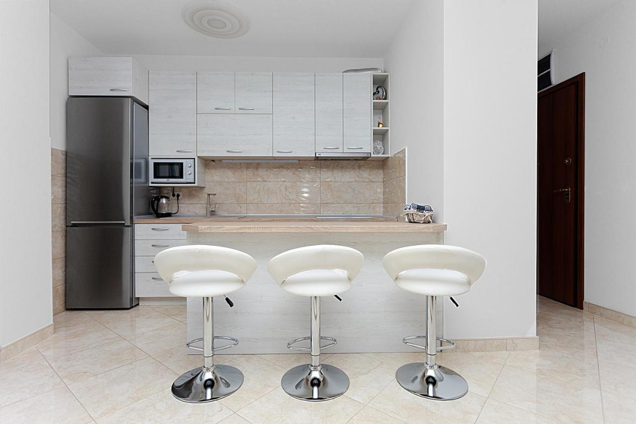 Three Bedroom Spacious Apartment Anatolia Budua Esterno foto