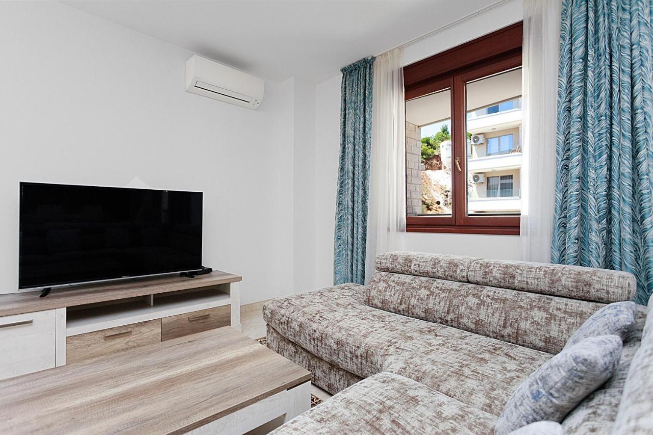 Three Bedroom Spacious Apartment Anatolia Budua Esterno foto